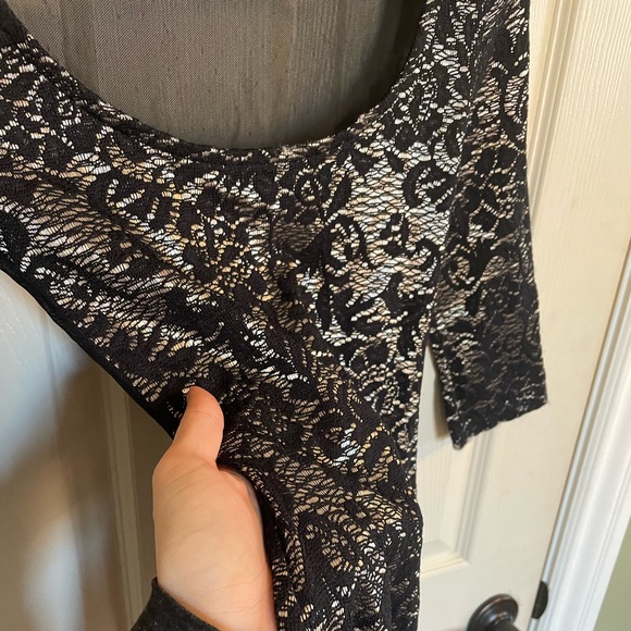 AKIRA Long Sleeve Black Gold Silver Lace Floral Short Bodycon Dress Holiday - Picture 11 of 11